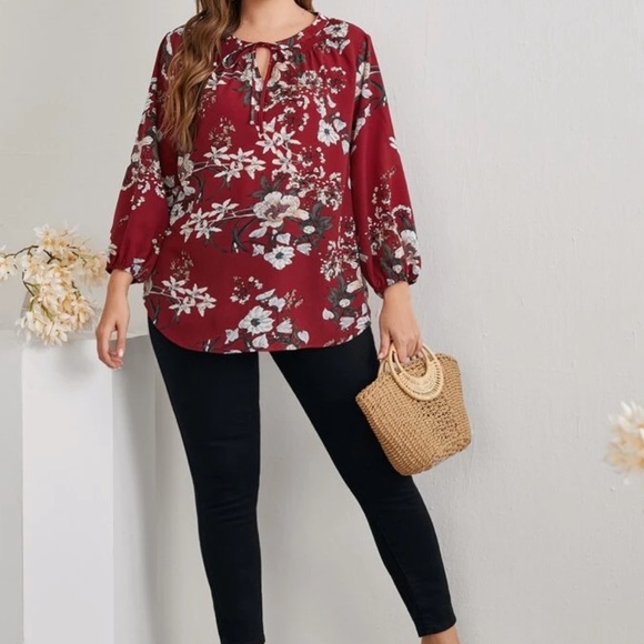 Boho plus size floral tie neck blouse - Picture 4 of 5